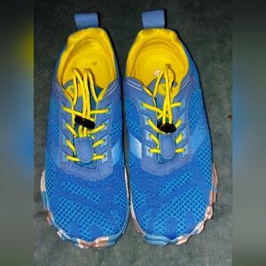 NWOT Sporto Sneakers